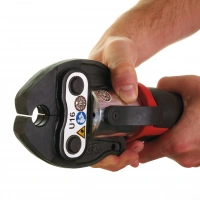 Аккумуляторный инструмент для обжима труб M12 HPT-202C Geberit Mapress Set
